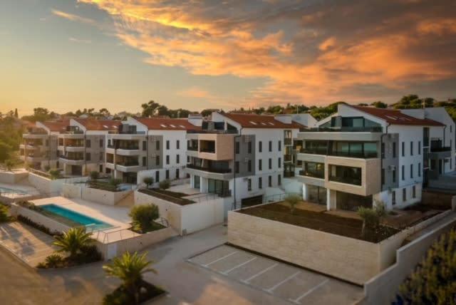 Luxury Apartment Anto With Sea View And Balcony Banjole Exterior photo