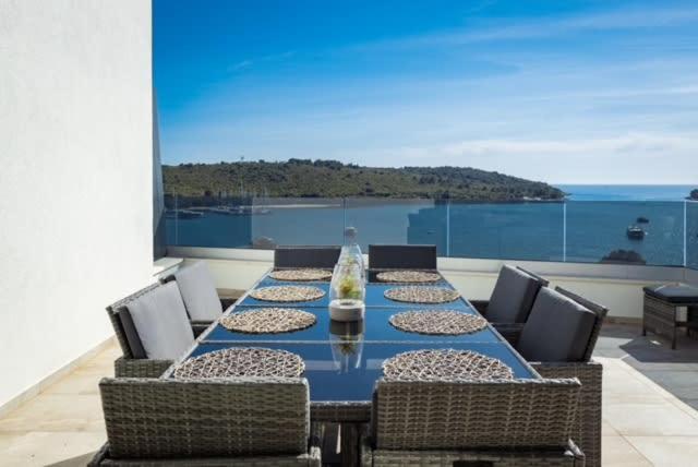Luxury Apartment Anto With Sea View And Balcony Banjole Exterior photo
